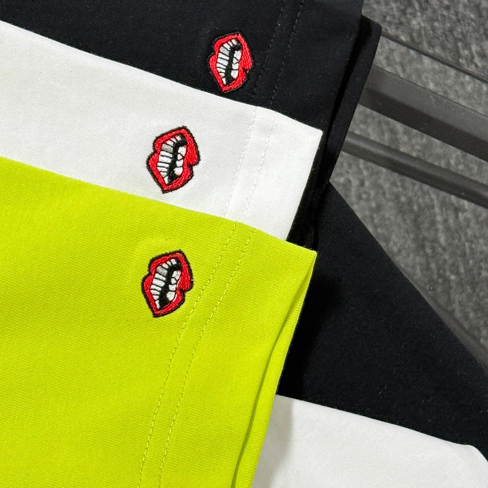 P180 Chrome Hearts 25 high version fabrics made of 300g high-density cotton, no deformation, no shrinkage, complete with three labels, same style for men and women, process: sleeve embroidery + digital printing, color: white, black, fluorescent green, SIZE: S-XL